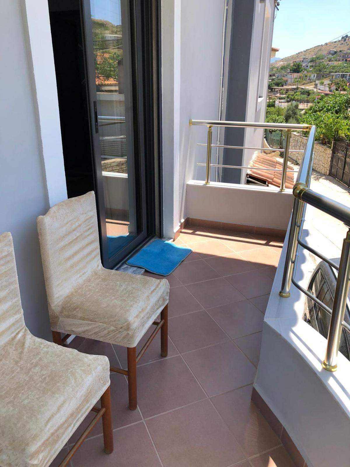 Mona'S Guesthouse Sarande Room photo