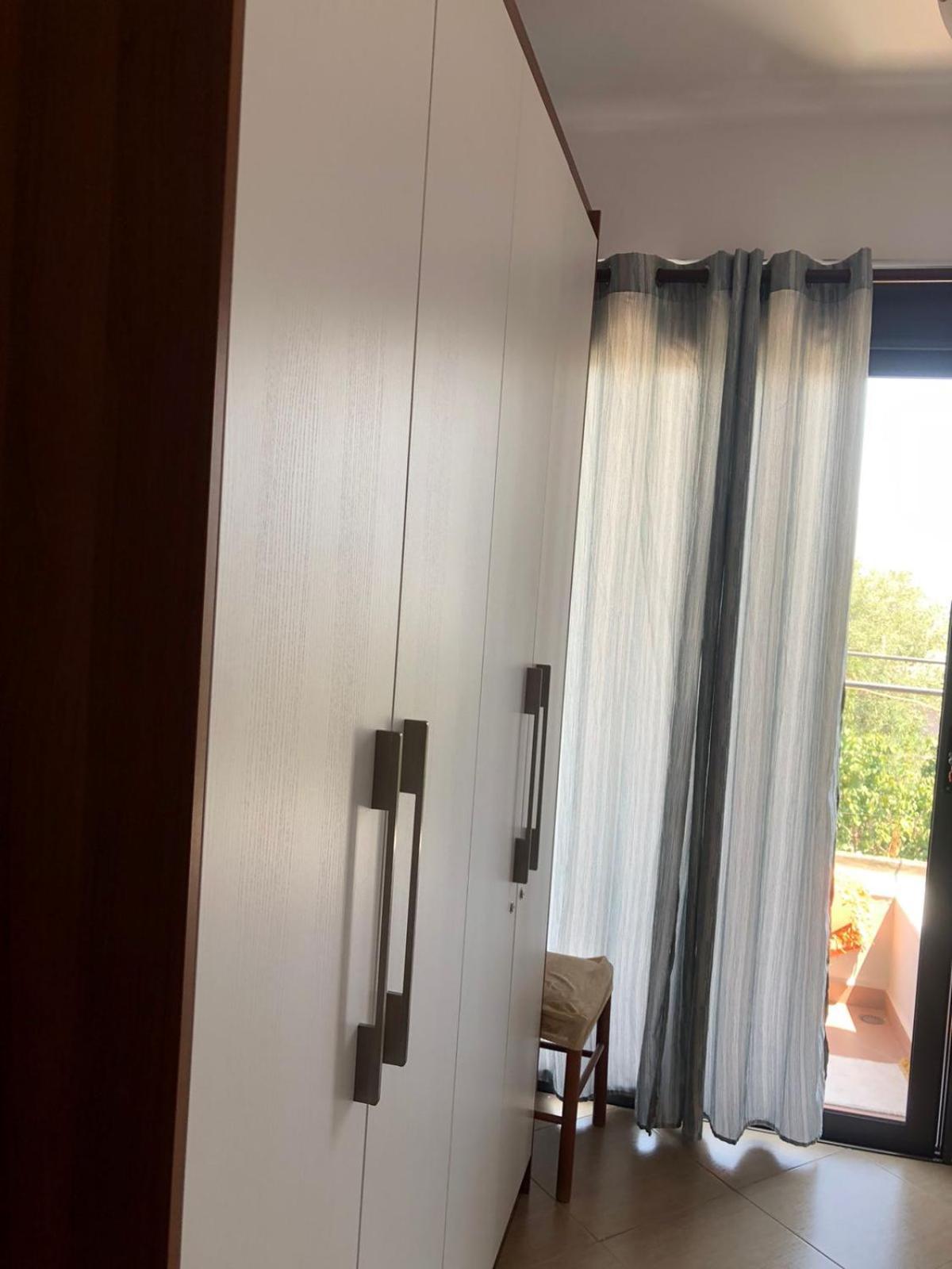 Mona'S Guesthouse Sarande Exterior photo