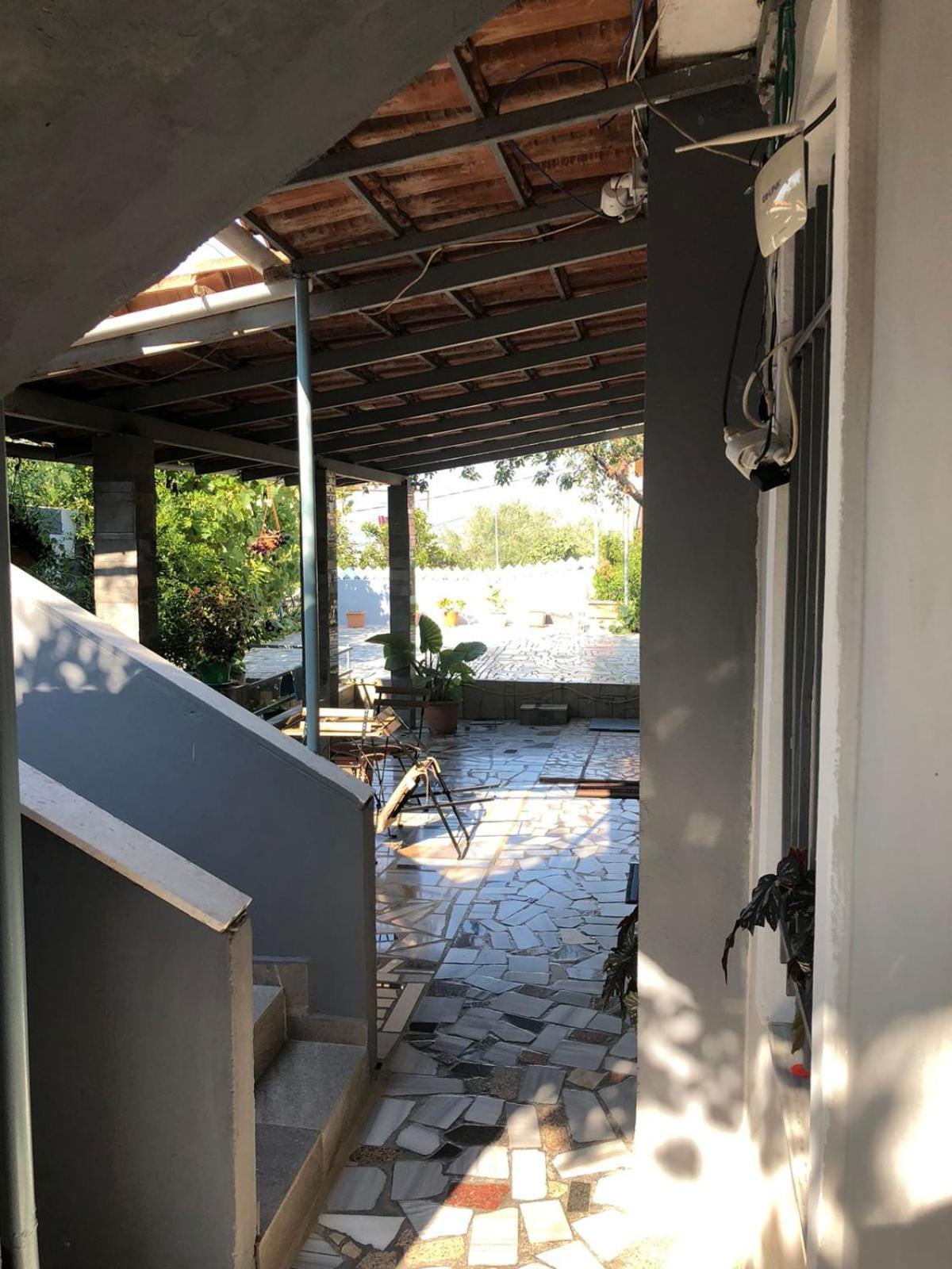 Mona'S Guesthouse Sarande Exterior photo